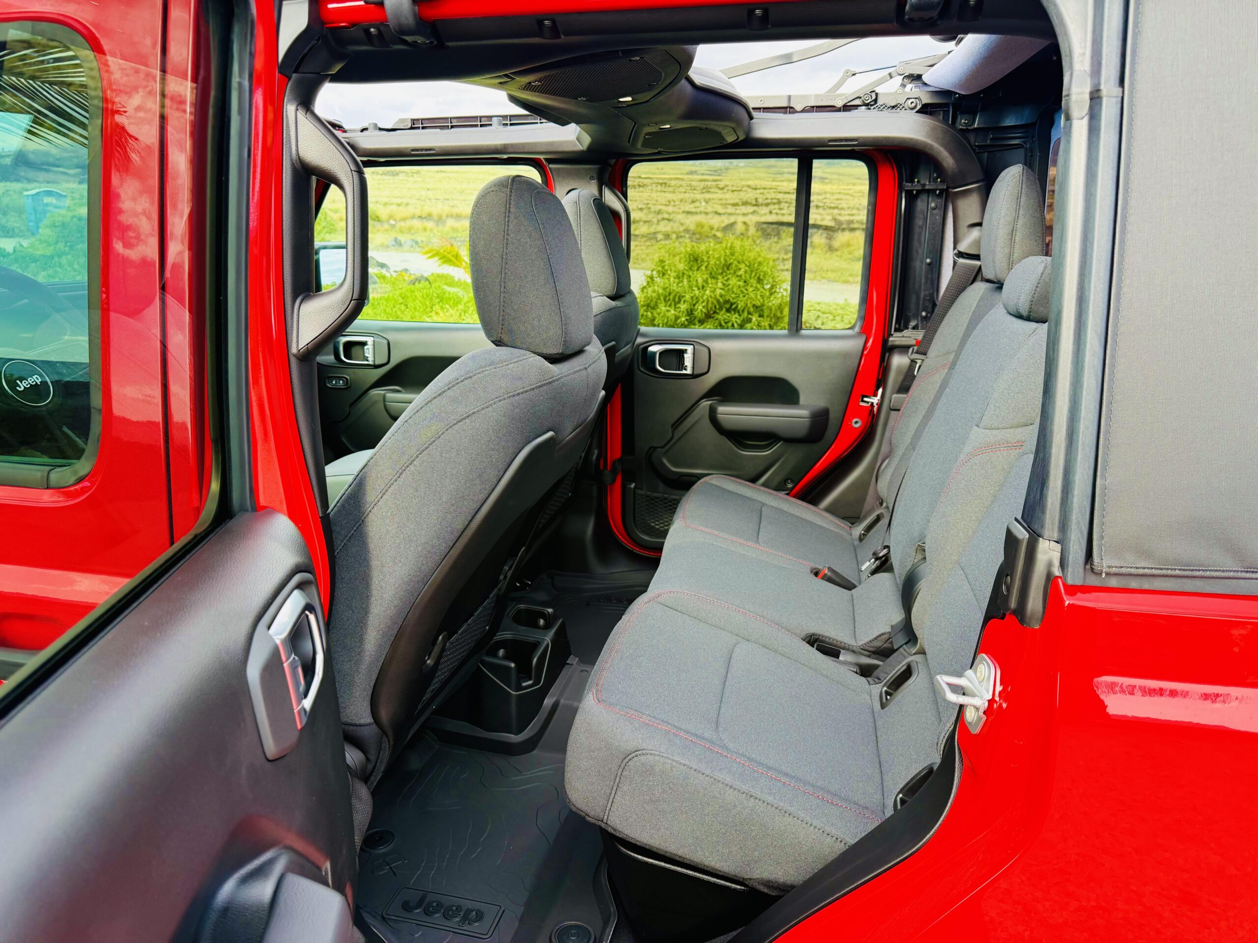 4dr Gladiator Rubicon Soft Top